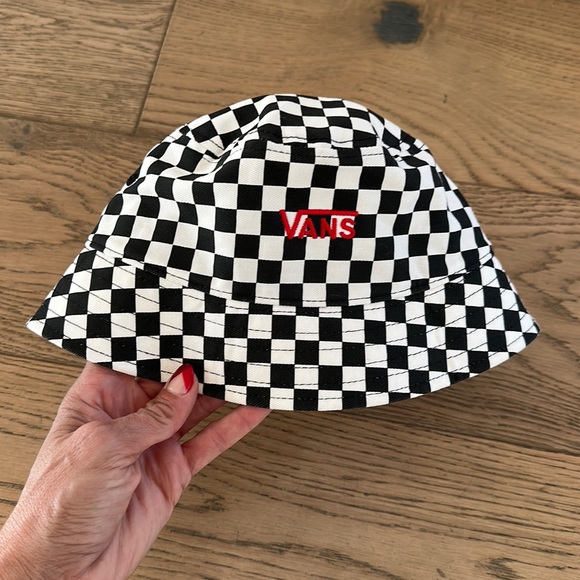 Vans Other - Kids Vans checkered bucket hat